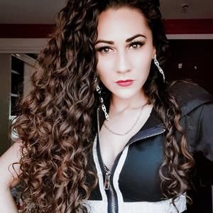 Meet your Posher, Marina